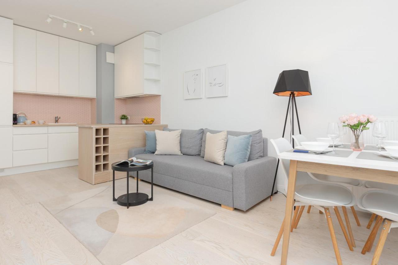 Sarmacka Apartment With Balcony Warsaw Wilanow By Noclegi Renters Exterior photo
